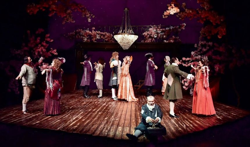 Eskişehirliler Dikkat! Şehir Tiyatroları’nda Saatler Değişti!