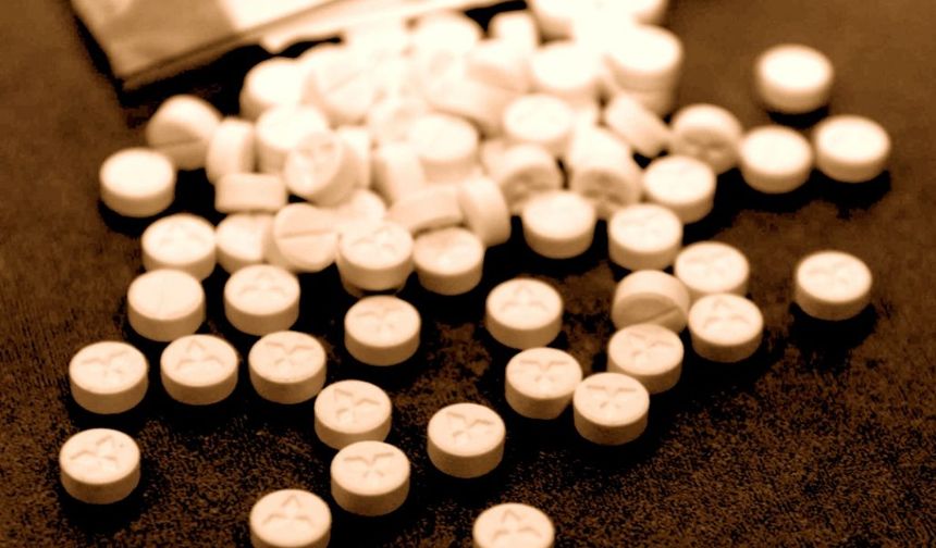 Eskişehir'de Nefes Kesen Baskın: Binlerce Zehirli Hap Ele Geçirildi!