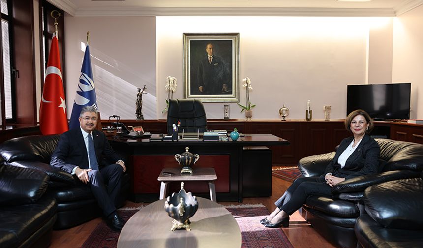 Vali Erdinç Yılmaz’dan Başkan Ayşe Ünlüce’ye iadeiziyaret