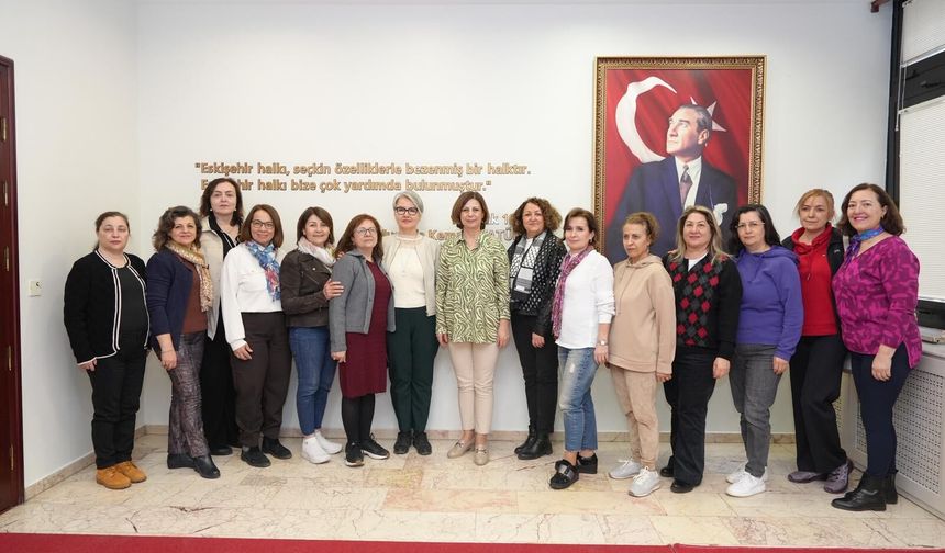 Ankara Hukuk Mezunu Kadınlardan Başkan Ünlüce’ye Anlamlı Ziyaret