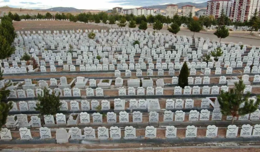 Eskişehir Büyükşehir'den Mezarlık Alanı Kararı!