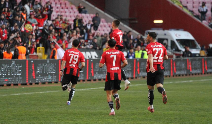 Zirve yarışı nefes kesecek