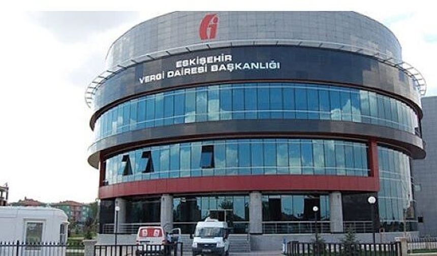 Vergi Dairesi Doldu Taştı! Eskişehirliler Beyanname İçin Yarışıyor