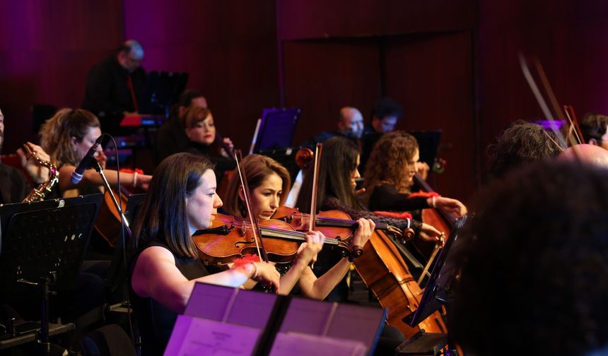 Firebird Orchestra'ya izleyiciden tam not