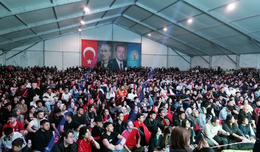 Eskişehir Tek Yürek! Dede Korkut Parkı’nda Milli Galibiyet Coşkusu