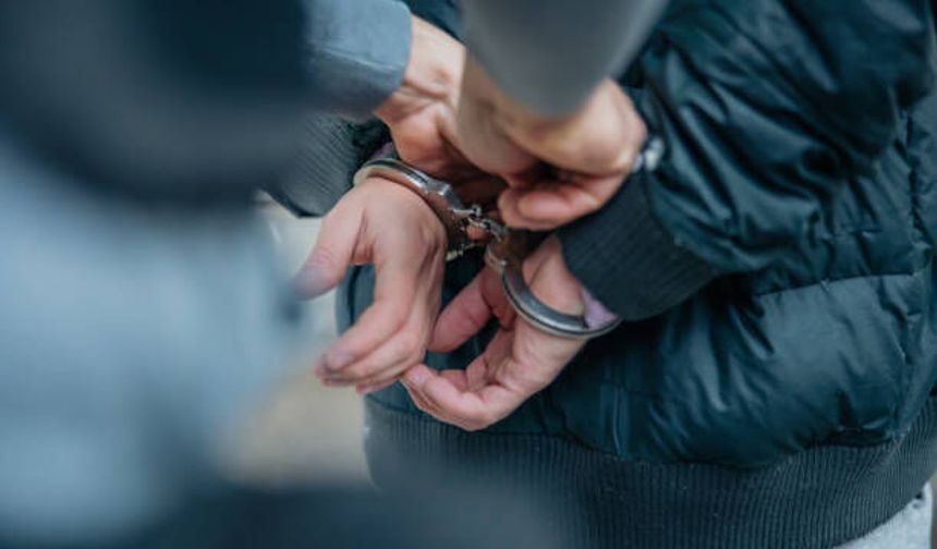 Eskişehir’de Kadın Öğretmenleri Sopayla Tehdit Eden Veli Tutuklandı!