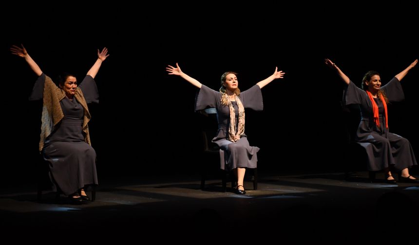 “Sen İstanbul’dan Daha Güzelsin” Balıkesir’de Sahnelendi