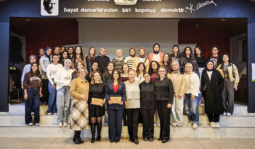 Tepebaşı Belediyesi Ve TÜKD iş birliğiyle gençlere bulaşıcı hastalıklar eğitimi