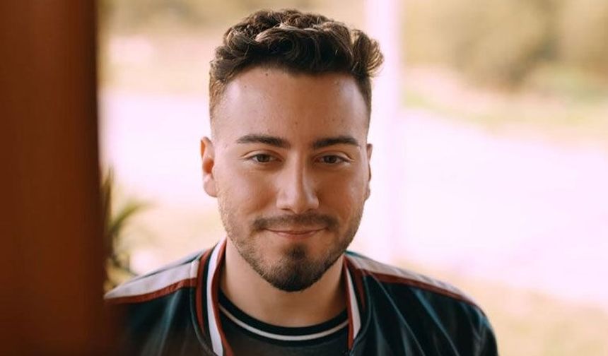 Enes Batur Yeni Videosunu İptal Etti: Okul Saldırıları Sonrası Yas Kararı