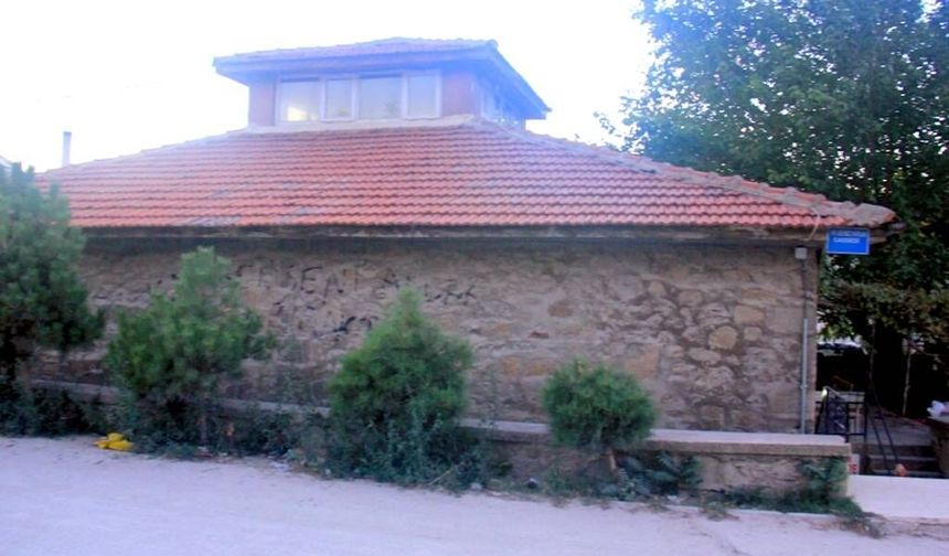 Sivrihisar'da Tarihi Mola: Seydiler Hamamı Bakıma Alındı!