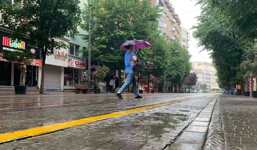 Eskişehir'de Şiddetli Yağış Bugün Etkili Olacak