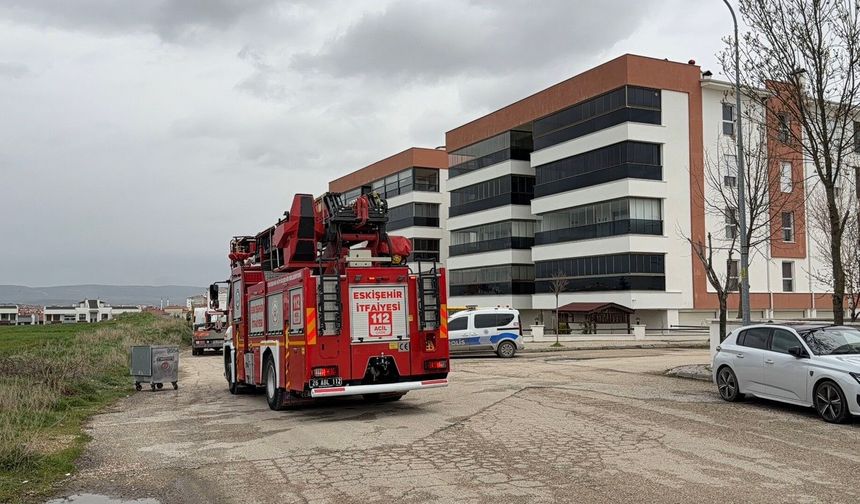 Eskişehir Batıkent’te Korkutan Yangın: Unutulan Ütü!