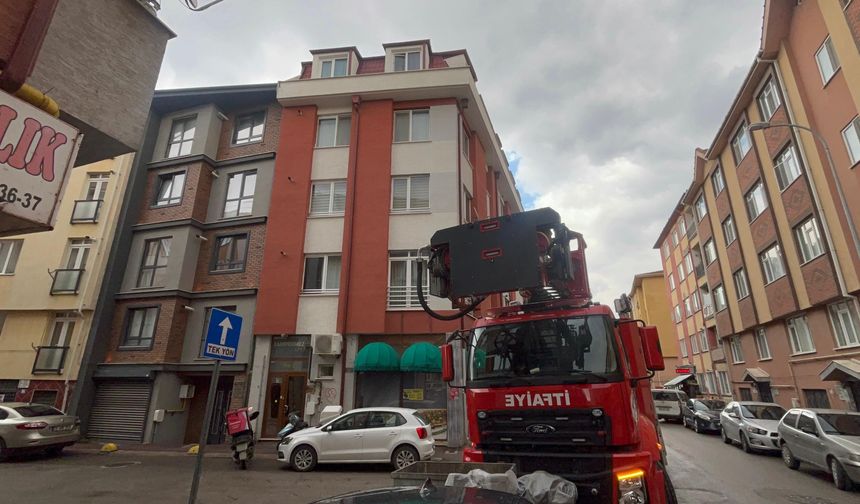 Eskişehir’de Pide Salonunda Korkutan Yangın: Baca Alevlere Teslim Oldu!
