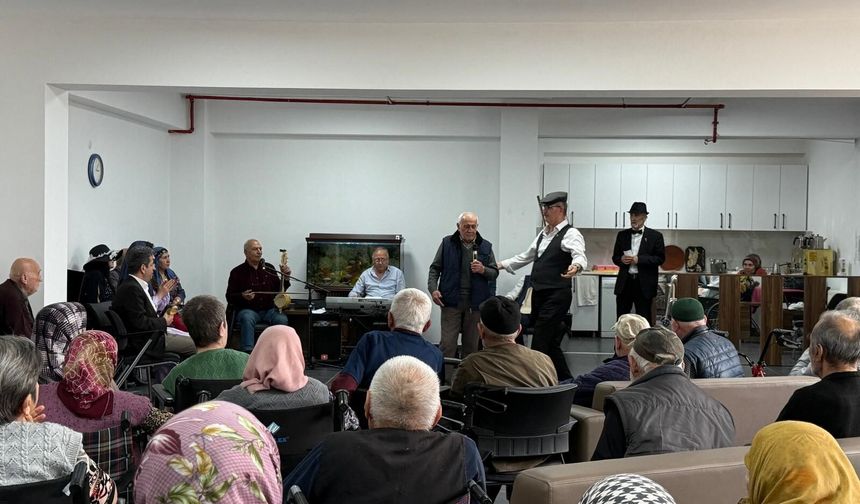 Eskişehir’de Anlamlı Etkinlik: Huzurevi Sakinlerine Tiyatroyla Motivasyon Deposu