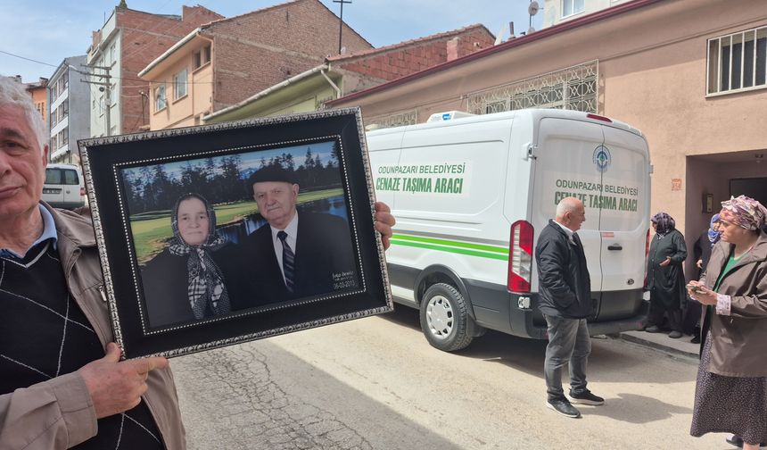 70 Yıllık Büyük Aşkta Hüzünlü Veda: Birer Günarayla Hayata Gözlerini Yumdular