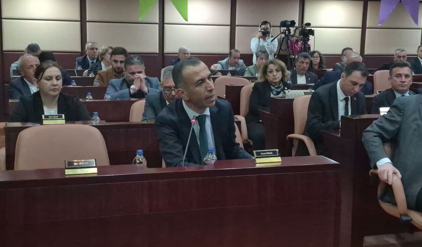 ESKİ Genel Kurulu’nda "Hesap Hatası" Gerginliği: AK Parti Grubu Meclis'i Terk Ettİ