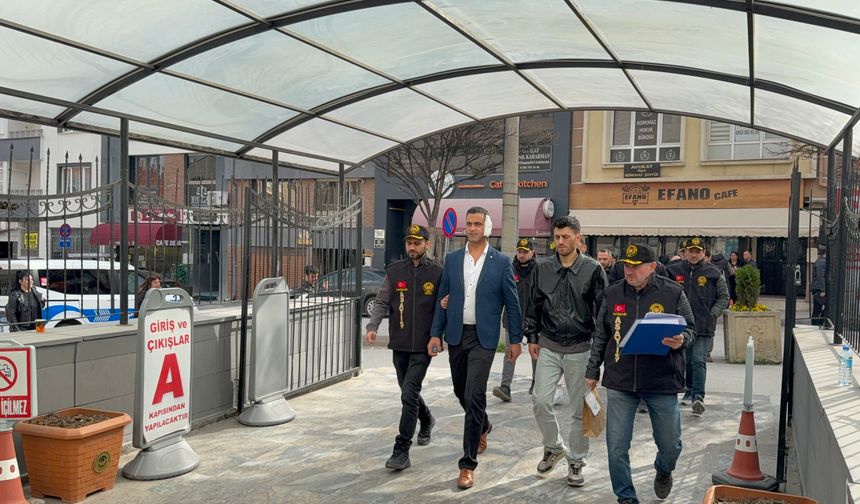 Eskişehir’deki Bıçaklı Kavga Davasında Karar: 10 Şüpheliden 5'i Tutuklandı