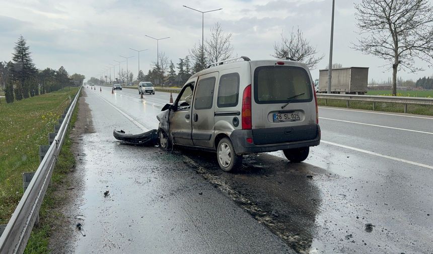 Eskişehir'de Korkunç Kaza: Direksiyon Başında Fenalaştı, Aracı Yandı