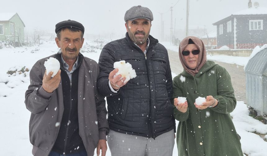 Eskişehir’in Zirvesinde Nisan Karı: Bozdağ Mahallesi Kışa Geri Döndü