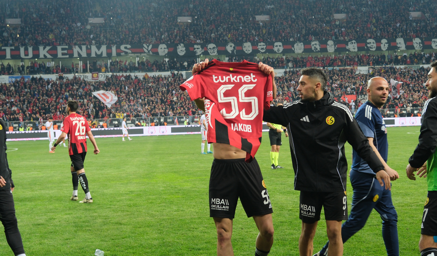 Eskişehirspor’dan tarihi geri dönüş: 3-0’la tur geldi