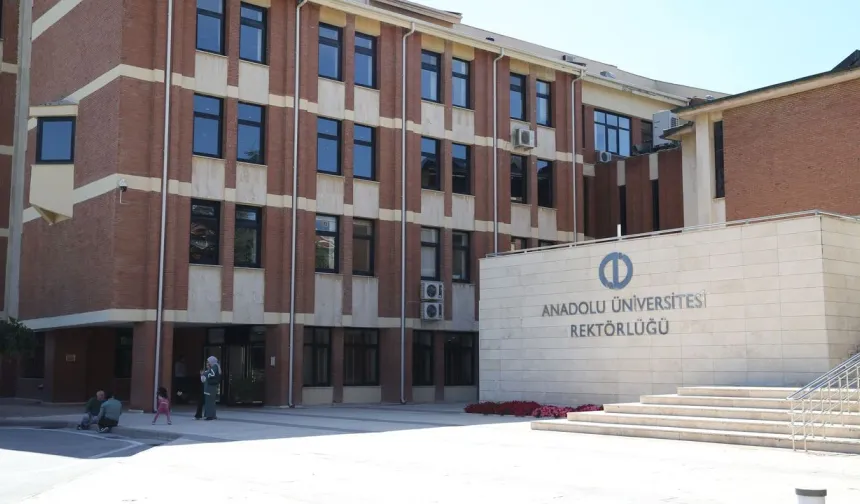 Anadolu Üniversitesi Asya’nın Zirvesine Göz Dikti