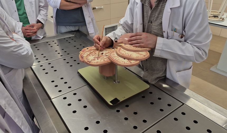 Eskişehirli Doktordan Ölümsüz Hizmet