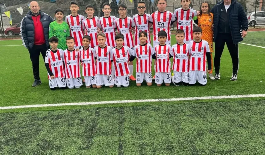 Es Şimşekler’den gol yağmuru