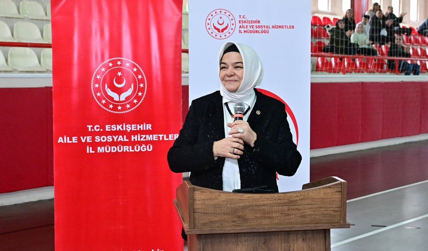 Kız çocukları için anlamlı voleybol şenliği