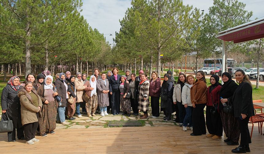 Başkan Ayşe Ünlüce Mihalgazili Kadınlarla bir araya geldi