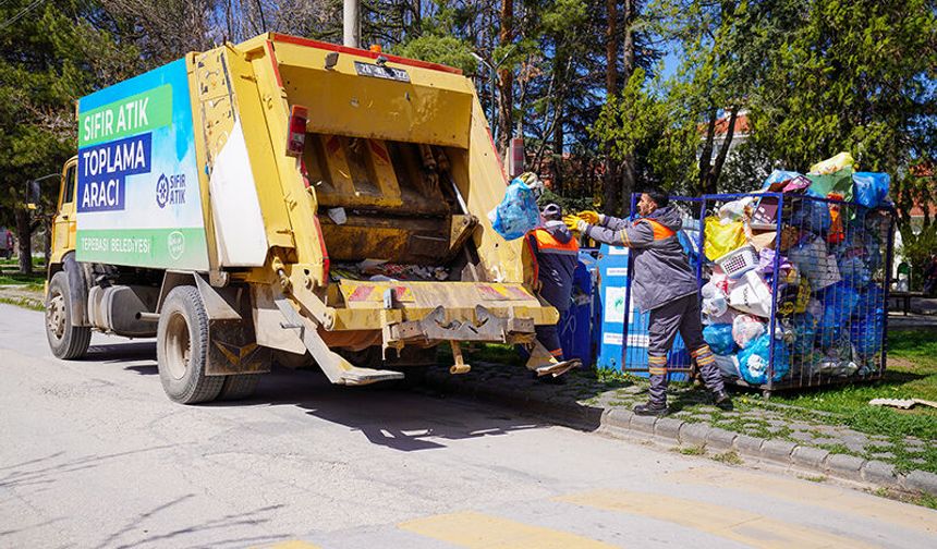 Tepebaşı'nda atıklar geri dönüşüm kafesleriyle ekonomiye kazandırılıyor