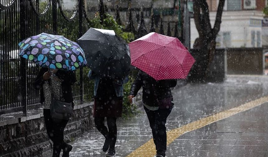 Eskişehir'de Bahar Havası Yerini Kuvvetli Yağışa Bırakıyor: Hafta Sonu Planlarına Dikkat!