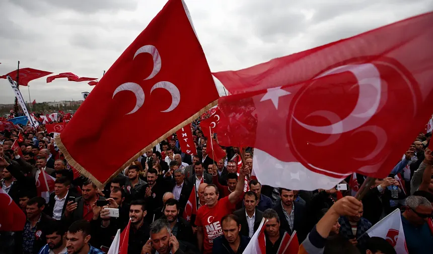 MHP Eskişehir’de Ayhan Sezer Dönemi Başladı: İşte Yeni Divan Kurulu!