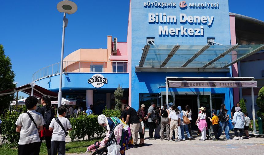 "2026 Eskişehir Yılı"nda Bayram Rekoru: Turistik Merkezlere 116 Bin Ziyaretçi