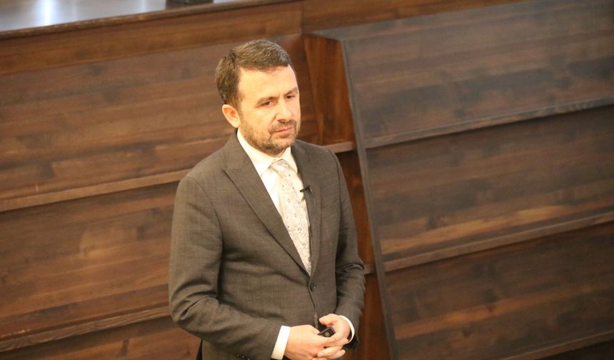 BİK Genel Müdürü Çay’dan Anadolu Üniversitesi’nde "İş Kaybı" Uyarısı