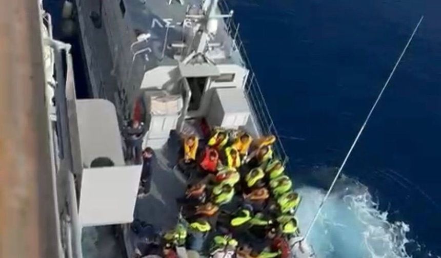 İsrail'in alıkoyduğu Türk aktivistler İstanbul'a dönüyor
