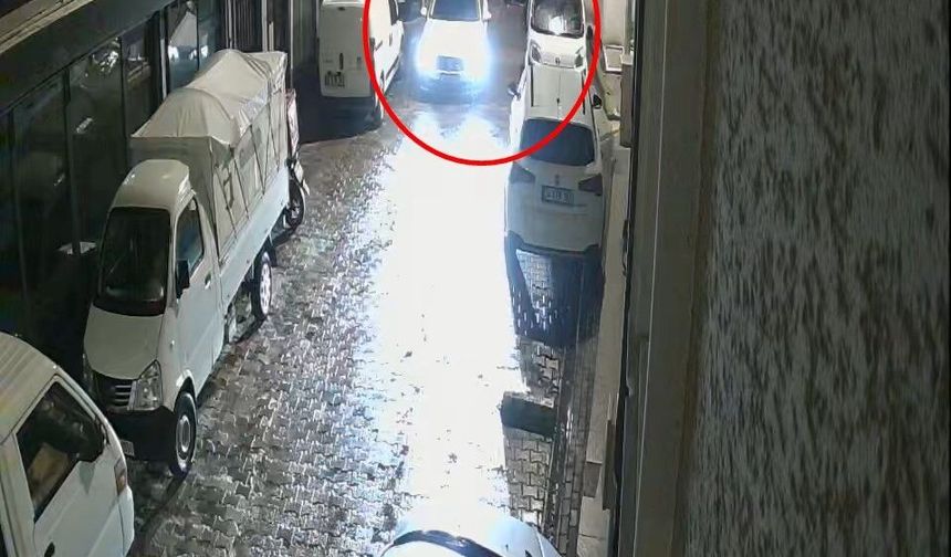 Bursa'da Silahlı Pusu: Husumetlisini Sokak Ortasında Sırtından Vurdu