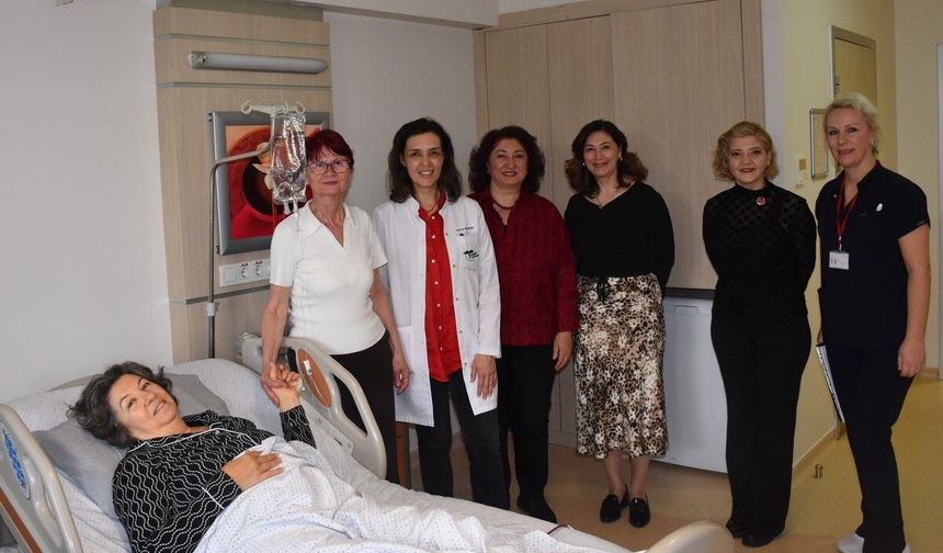 ESOGÜ Hastanesi’nde Anneler Günü Moral Ziyareti