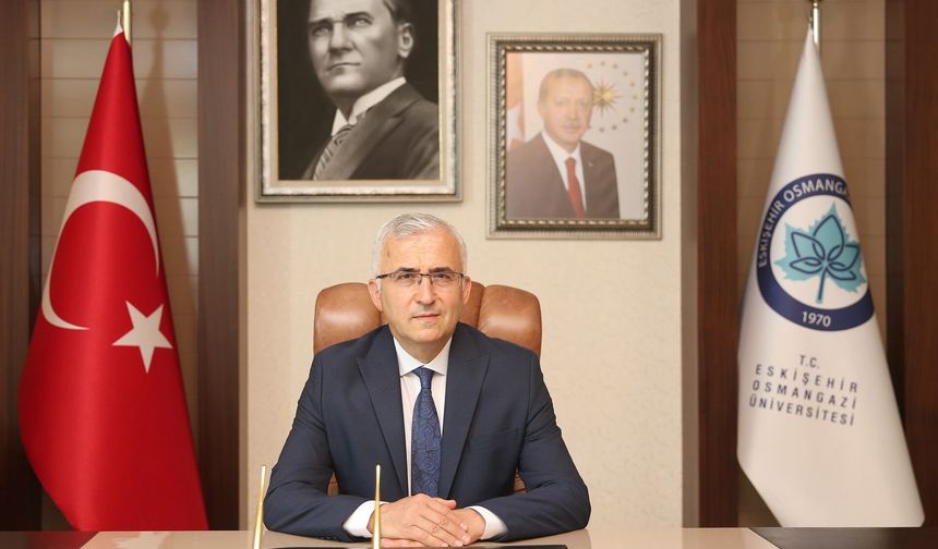 ESOGÜ Rektörü Kamil Çolak 19 Mayıs’ı Kutladı!