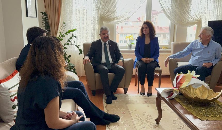 Vali Dr. Erdinç Yılmaz’dan Ödüllü Mühendis Çifte Ev Ziyareti