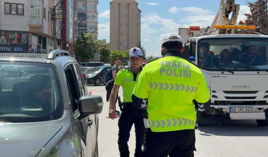 Eskişehir'de Ters Yön Cezası Sürücüyü Çıldırttı