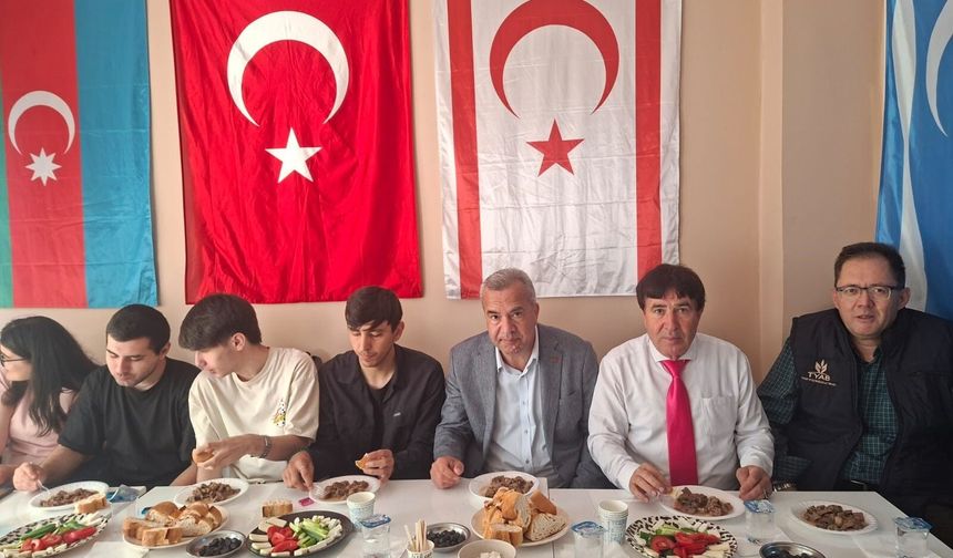 Eskişehir'de Türk Dünyası Öğrencileri Bayram Kahvaltısında Buluştu
