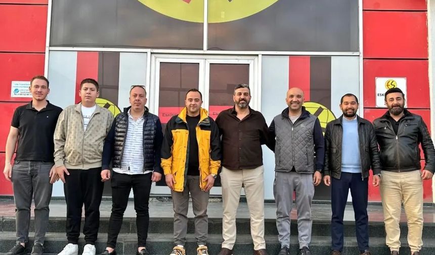 Eskişehirspor’a "Kayra Otomotiv"den Şampiyonluk Desteği