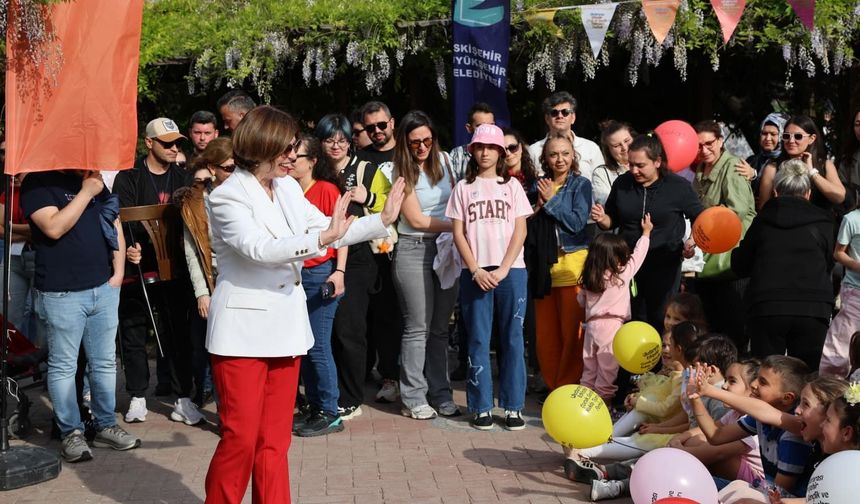 Eskişehir Sokakları Masal Diyarına Döndü