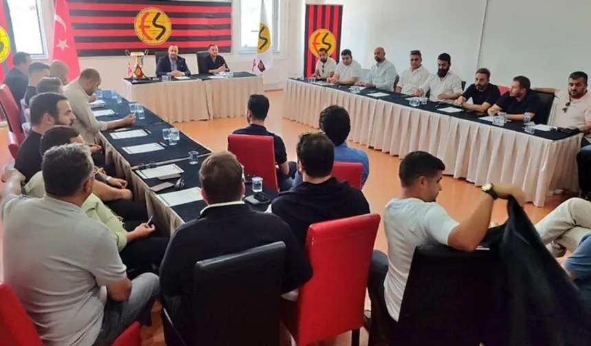 Eskişehirspor’da gözler yönetime çevrildi