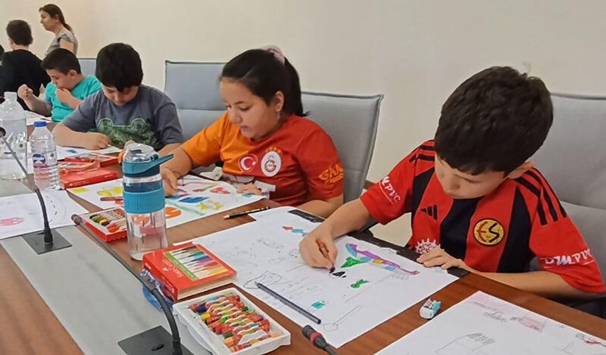 "Hayalimdeki Şehir" Atölyesi çocukların dünyasını renklendirdi