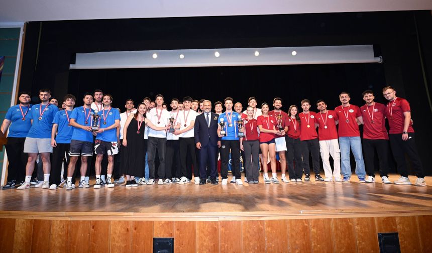 Anadolu Üniversitesi'nde 2026 Spor Ödülleri Sahiplerini Buldu