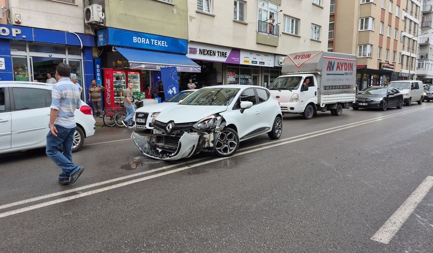 Eskişehir’de U Dönüşü Kazası: Yaralılar Var!