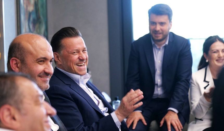 Albayrak’tan Hatipoğlu’na Hac Ziyareti