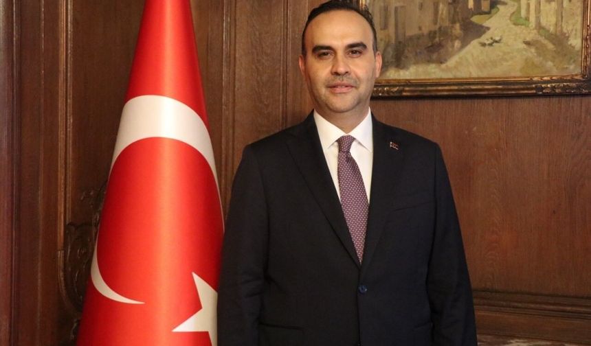Paris’te HIT-30 zirvesi: Yapay zekaya 10 milyar dolarlık fon