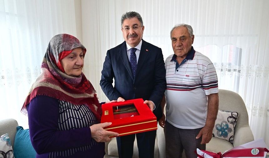 Eskişehir Valisi Erdinç Yılmaz'dan Babalar Günü'nde Anlamlı Ziyaret